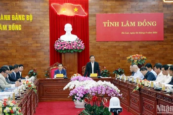 Phó Thủ tướng Trần Hồng Hà làm việc với lãnh đạo tỉnh Lâm Đồng và Khánh Hòa về dự án đầu tư xây dựng cao tốc Nha Trang-Đà Lạt.