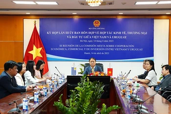 Kỳ họp lần 3 Ủy ban hỗn hợp về hợp tác kinh tế, thương mại và đầu tư giữa Việt Nam và Uruguay tại điểm cầu Hà Nội. (Ảnh Bộ Công thương)