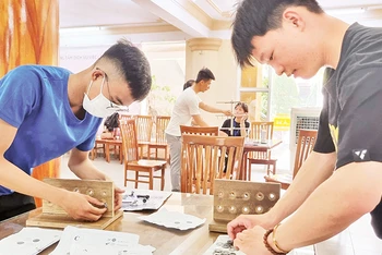 Đào tạo kỹ năng nghề cho học viên tại Trung tâm Dịch vụ việc làm Quảng Trị.