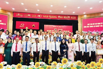 Biểu dương, khen thưởng các gương điển hình học tập và làm theo Bác giai đoạn 2021-2024 trên địa bàn Quận 10.