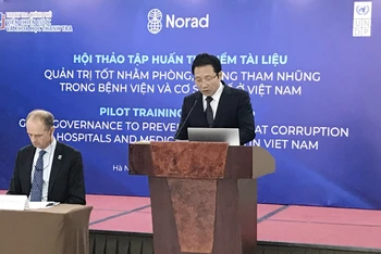 Viện trưởng Chiến lược và Khoa học Thanh tra, Tiến sĩ Nguyễn Quốc Văn phát biểu tại hội thảo.
