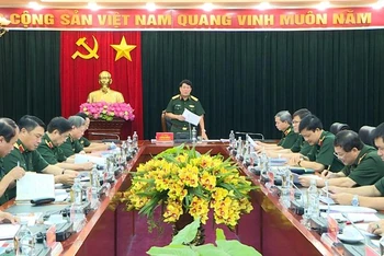 Đại tướng Lương Cường chủ trì Hội nghị làm việc với các cơ quan liên quan về tiến độ triển khai thi công dự án Bảo tàng Lịch sử Quân sự Việt Nam. Ảnh: Báo Quân đội nhân dân