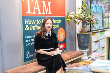 Bà Kim Thoa - CEO Tân Việt Books - người truyền lửa văn hóa đọc đến mọi người, mọi nhà. (Ảnh: NVCC)