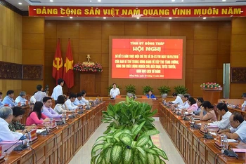 Phó Bí thư Thường trực Tỉnh ủy Đồng Tháp Phan Văn Thắng phát biểu kết luận hội nghị.