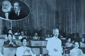 Chủ tịch Hồ Chí Minh phát biểu tại Đại hội đại biểu toàn quốc lần thứ III, Đảng Lao động Việt Nam, ngày 5/9/1960. (Ảnh: Tư liệu)