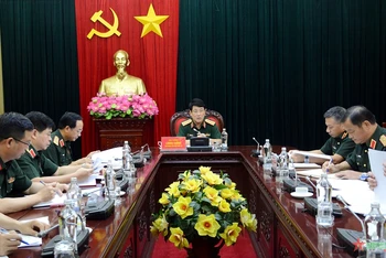  Đại tướng Lương Cường, Ủy viên Bộ Chính trị, Ủy viên Thường vụ Quân ủy Trung ương, Chủ nhiệm Tổng cục Chính trị Quân đội nhân dân Việt Nam chủ trì họp Ban Chủ nhiệm Tổng cục Chính trị.