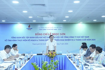 Tổng Giám đốc Petrovietnam Lê Ngọc Sơn tại buổi làm việc với PV GAS