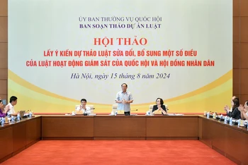 Phó Chủ tịch Quốc hội, Thượng tướng Trần Quang Phương phát biểu tại Hội thảo. Ảnh: quochoi.vn