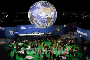 Toàn cảnh một phiên họp của COP 26 tại Glasgow, Scotland, Vương quốc Anh. (Ảnh: AFP/TTXVN)