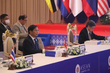 Đoàn đại biểu Việt Nam dự cuộc họp các Bộ trưởng Ngoại giao ASEAN rà soát công tác chuẩn bị cho Hội nghị Cấp cao ASEAN lần thứ 40, 41 và các Hội nghị Cấp cao liên quan. (Ảnh: VGP)