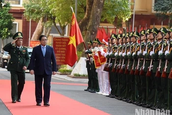 [Ảnh] Thủ tướng Phạm Minh Chính thăm và làm việc với Bộ Tư lệnh Bộ đội Biên phòng
