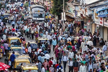 Dân số đông tạo ra lợi thế và cả thách thức cho Ấn Độ. (Ảnh: AP)