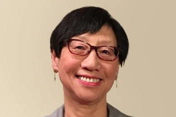Tiến sĩ Suiwah Leung - Phó Giáo sư danh dự của Trường Chính sách công Crawford thuộc Đại học Quốc gia Australia. (Ảnh: ANU)