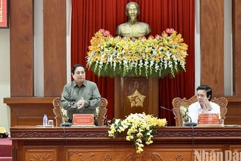 Thủ tướng Phạm Minh Chính chủ trì buổi làm việc với Ban Thường vụ Tỉnh ủy Tiền Giang. 