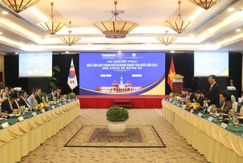 Quang cảnh Hội nghị đối thoại giữa lãnh đạo Thành phố Hồ Chí Minh và doanh nghiệp Hàn Quốc.