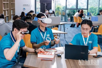 Đại học Kinh tế Thành phố Hồ Chí Minh đào tạo đa ngành, đa lĩnh vực, đáp ứng những xu thế mới của thời đại.