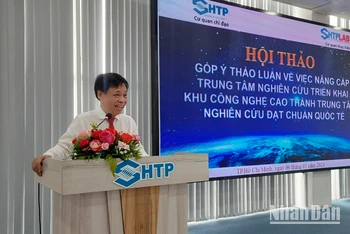 Tiến sĩ Lê Quốc Cường, Phó Ban Quản lý Khu Công nghệ cao Thành phố Hồ Chí Minh phát biểu tại hội thảo.
