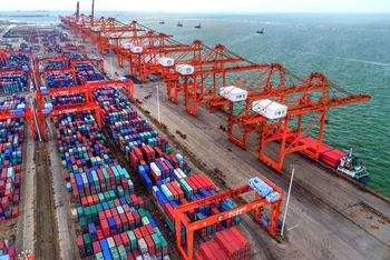 Cảng Khâm Châu thuộc Khu tự trị Quảng Tây, nơi có nhiều hàng hóa giao thương giữa Trung Quốc và ASEAN. (Ảnh: People.com.cn)