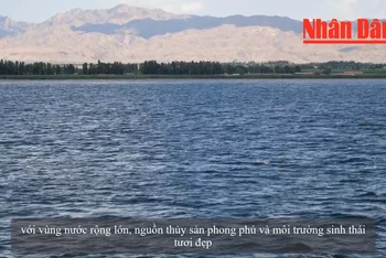 [Video] Khám phá hồ Ô Lương Tố - viên ngọc giữa thảo nguyên