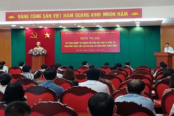 Quang cảnh hội nghị.