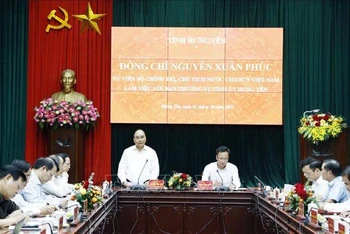 Chủ tịch nước Nguyễn Xuân Phúc phát biểu.