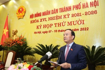 Chủ tịch Hội đồng nhân dân thành phố Hà Nội Nguyễn Ngọc Tuấn phát biểu bế mạc Kỳ họp.