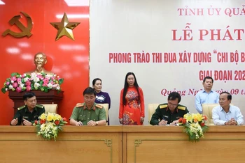 Các đảng bộ trực thuộc Tỉnh ủy Quảng Ngãi ký kết giao ước thi đua xây dựng “chi bộ bốn tốt”, “đảng bộ cơ sở bốn tốt”. 