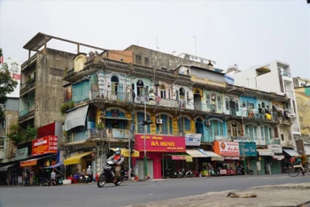 Chung cư 440 Trần Hưng Đạo, quận 5, Thành phố Hồ Chí Minh.
