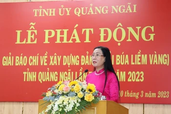 Bí thư Tỉnh ủy Quảng Ngãi Bùi Thị Quỳnh Vân phát biểu tại lễ phát động Giải Búa liềm vàng tỉnh Quảng Ngãi lần thứ nhất-năm 2023. 