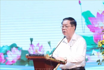 Đồng chí Nguyễn Trọng Nghĩa, Bí thư Trung ương Đảng, Trưởng Ban Tuyên giáo Trung ương phát biểu chỉ đạo Hội nghị.