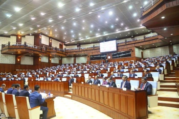 Quốc hội Campuchia khóa VII tiếp tục phiên họp thứ nhất.