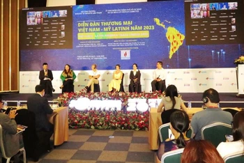 Đại diện các doanh nghiệp Việt Nam và Mỹ Latinh tham gia tọa đàm tại diễn đàn.