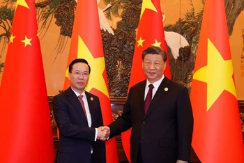 Chủ tịch nước Võ Văn Thưởng hội kiến Tổng Bí thư, Chủ tịch Trung Quốc Tập Cận Bình. (Ảnh: Thống Nhất/TTXVN)