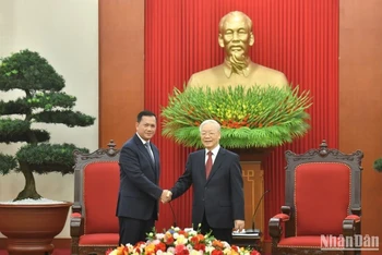 Tổng Bí thư Nguyễn Phú Trọng tiếp Thủ tướng Vương quốc Campuchia Samdech Moha Bovor Thipadei Hun Manet. (Ảnh: ĐĂNG KHOA)