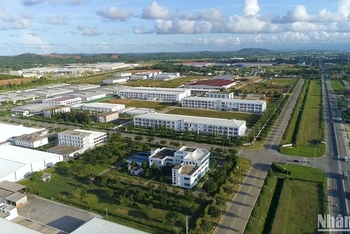 Khu công nghiệp VSIP Quảng Ngãi, “đất lành” thu hút đầu tư.