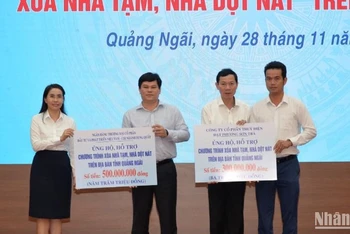 Đến ngày 28/11, đã có 28 cơ quan, địa phương, doanh nghiệp và cán bộ, nhân dân đăng ký ủng hộ 242,38 tỷ đồng vào chương trình xóa nhà tạm, nhà dột nát tỉnh Quảng Ngãi. 