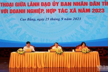 Thường trực Ủy ban nhân dân tỉnh Cao Bằng chủ trì hội nghị đối thoại với doanh nghiệp và hợp tác xã trên địa bàn.