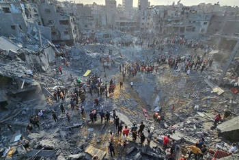 Các nhà tài trợ quốc tế cam kết sẽ tài trợ hơn hai tỷ USD cho người dân trên Dải Gaza.