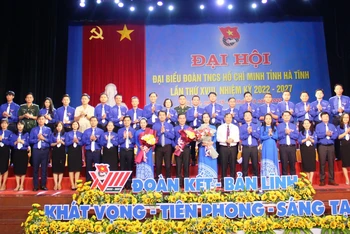 Ban Chấp hành Đoàn Thanh niên Cộng sản Hồ Chí Minh tỉnh Hà Tĩnh nhiệm kỳ 2022-2027.