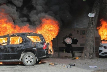 Nhiều cuộc biểu tình nổ ra tại Haiti do giá nhiên liệu và tội phạm tăng. (Ảnh: Reuters)