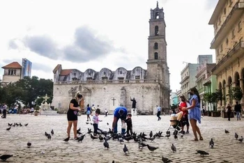 Quảng trường Chim bồ câu ở thủ đô La Habana. (Ảnh: Juventudrebelde.cu)