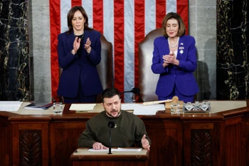 Tổng thống Ukraine Zelensky phát biểu trước Quốc hội Mỹ, ngày 21/12/2022. (Ảnh: Reuters)