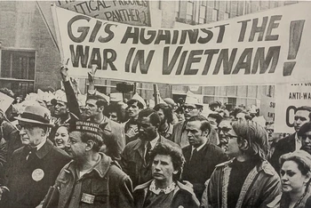 [Ảnh] Thế giới đoàn kết, ủng hộ Việt Nam trong cuộc đấu tranh chính nghĩa