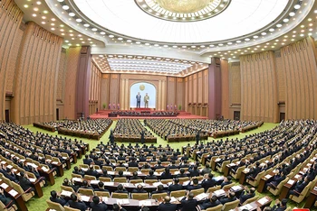 Toàn cảnh phiên họp Hội đồng Nhân dân Tối cao (SPA - Quốc hội) Triều Tiên tại Bình Nhưỡng. (Ảnh: KCNA/TTXVN)