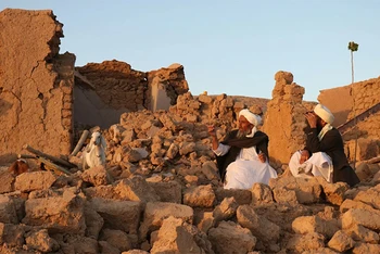 [Ảnh] Trận động đất khiến hơn 2.000 người thiệt mạng tại Afghanistan