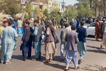 Người dân tại tỉnh Herat hoảng loạn sau khi xuất hiện động đất. (Ảnh: Reuters)