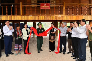 [Ảnh] Thường trực Ban Bí thư Trương Thị Mai cùng đoàn công tác thăm, làm việc tại tỉnh Điện Biên