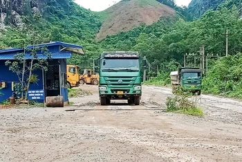 Mỏ đá Lân Đăm 2 ở xã Quang Sơn, huyện Đồng Hỷ thực hiện lắp đặt trạm cân, camera theo dõi vận chuyển khoáng sản ra khỏi mỏ.