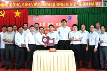 Hội Nông dân tỉnh Bình Phước ký kết hợp tác với VNPT Bình Phước