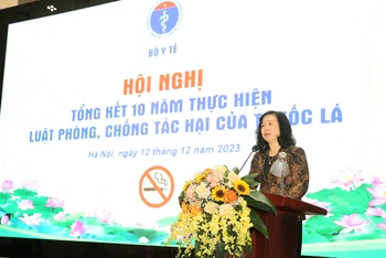 Bộ trưởng Y tế Đào Hồng Lan phát biểu tại Hội nghị.